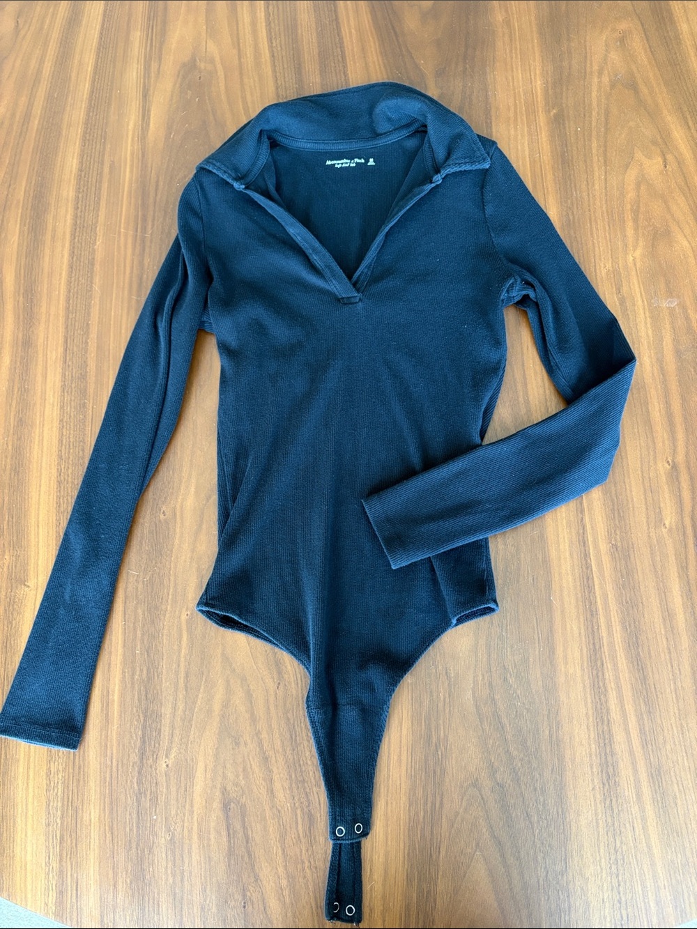 Abercrombie & Fitch Black Long-Sleeve Ribbed V-Notch Bodysuit